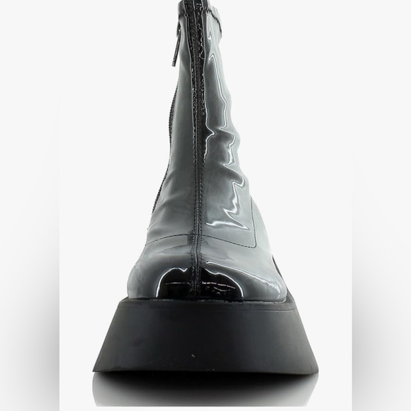 Circus by Sam Edelman Shiny Black Platform Boots - Picture 2 of 8